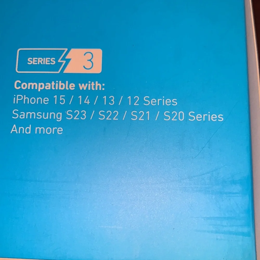 ANKER BRAND NEW IN SEALED BOX EFFORTLESS WIRELESS CHARGER